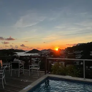 The Iguana Inn